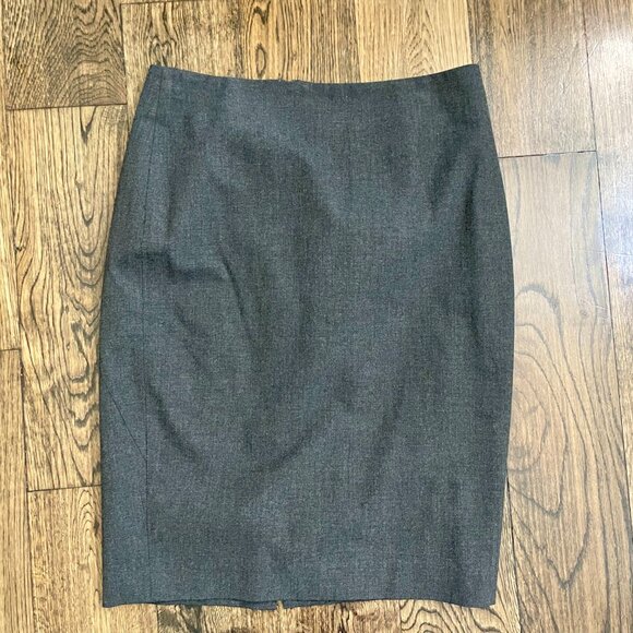 Ann Taylor Classic Charcoal Grey Pencil Skirt Size 0 Wool Blend Back Slit Office - Picture 2 of 9
